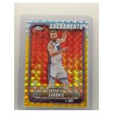 Domantas Sabonis 2024 Topps Chrome Gold Geo /50