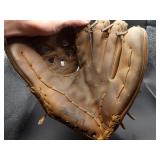 Frank Robinson MacGregor Baseball Glove
