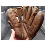 Vintage Hutch Baseball Glove