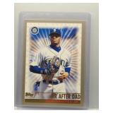 Ken Griffey Jr. 2000 Topps Magic Moments