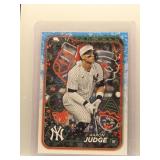 Aaron Judge 2024 Topps Holiday Santa Hat