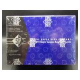 1995 Upper Deck Baseball Box of 32 Sealed Packs...