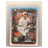 Aaron Judge 2024 Topps holiday santa hat