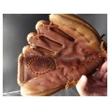 Hank Aaron Vintage McGregor Baseball Glove