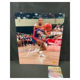 Isaiah Thomas Detroit Pistons Signed 8x10