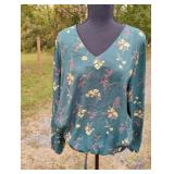 West Kei ladies top size XL