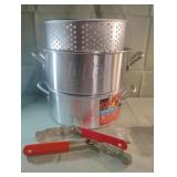 LOCO 10qt fish fry pans and baskets. 2 total