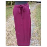 AZY ladies size S burgandy skirt with pockets.