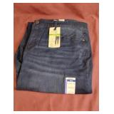 Terra & Sky straight leg. 18W blue jeans