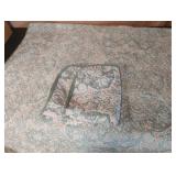 Bed spread with 2 pillow shams. Twin size.