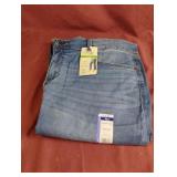Terra & Sky straight leg. 18W blue jeans