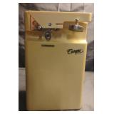 Vintage Europa Design can opener. Works