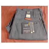 GAP 5 pocket pant size 34 x 32. Navy