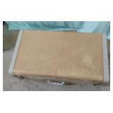 Vintage suitcase. 25 x 14.5 x 8