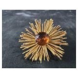vintage 1969 Sarah Coventry "Golden Mum" brooch