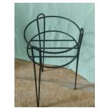 Metal plant stand 20.5" tall