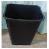 10gal trash can. New. 20" tall