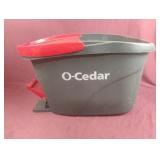 O-Cedar mop bucket