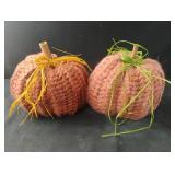 Pumpkins handle and crocheted with cinnamon Pumpkins handle and crocheted with cinnamon