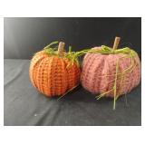 Pumpkins handle and crocheted with cinnamon Pumpkins handle and crocheted with cinnamon