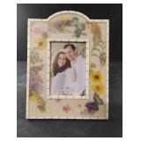 Unique 3 1/2" x 5" picture frame