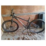 Mongoose 29" Lightweight Aluminum Hardtail Mongoose 29" Lightweight Aluminum Hardtail