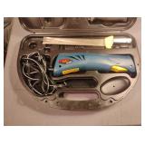 American Angler Ultra carving knife in case. Works American Angler Ultra carving knife in case. Works