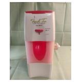 Mr. Coffee forest tea iced tea maker. Works Mr. Coffee forest tea iced tea maker. Works