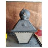 Metal outside light. Missing 1 side Metal outside light. Missing 1 side