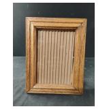 Wood picture frame. 6 3/4 x 9