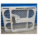 Safety 1st baby gate Safety 1st baby gate