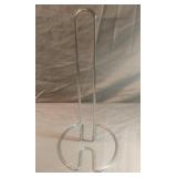 Metal paper towel holder