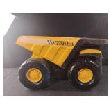 Tonka metal and plastic dump truck