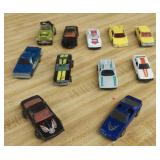 Lot of vintage toy cars jeep Toyota etc...