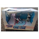 Vintage Starting Lineup Freeze Frame One on One