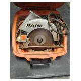 Skilsaw 7 1/4" circular saw in case