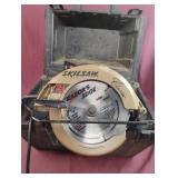 Craftsman skilsaw 2 1/2 HP in case. Wotks