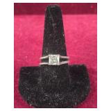 .925 Silver ring with clear stone - sz 9.5