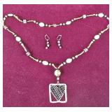 Necklace and Earring set