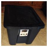 18 gal tote with lid