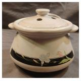 Sango Black Lilies (Quadrille) pattern potpourri