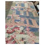 Vintage handmade quilt. Need repair 64 x 84