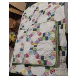 Quilt 104 x 92 with 2 pillow shams