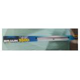 Braun 4 ft linkable shop light