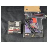 Hot amelt Glue Gun & 4" Glue Sticks
