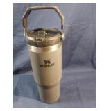 Stanley 30 oz Thermos. No straw