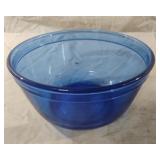 Anchor Hocking 1.5 qt blue mixing bowl