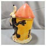 Looney Tunes Wyle E Coyote Cookie Jar