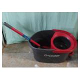 O-Cedar mop bucket with mop