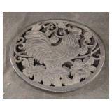 Cash iron rooster trivet